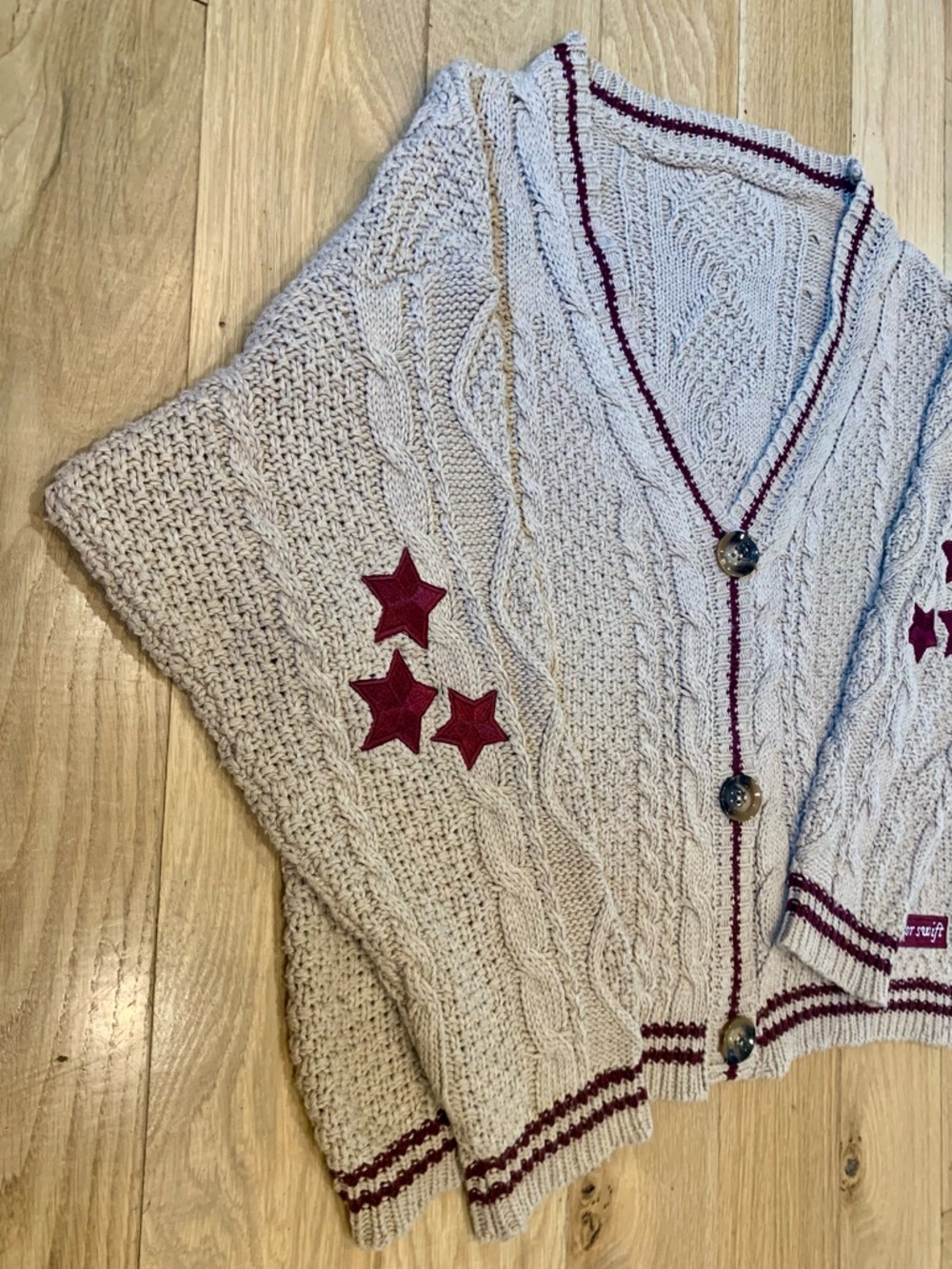 Authentic Taylor Swift Beige Folklore Holiday Edition Cardigan Sweater Size M/L - Picture 3 of 6
